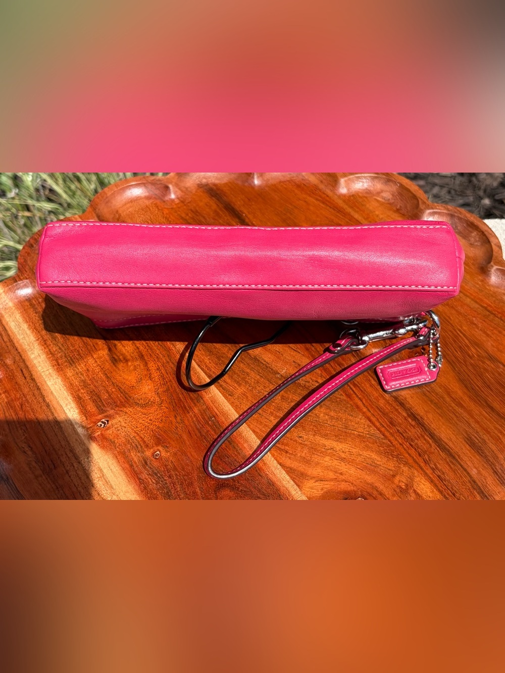 Coach Fuchsia Pink Leather Wristlet Clutch EUC - Picture 10 of 15